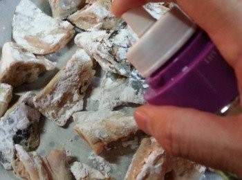 step5: 噴上食油(或印上食油)