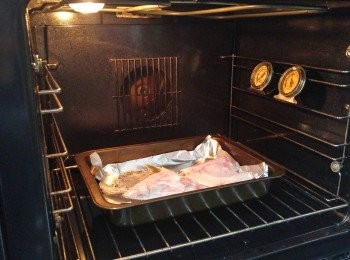 step4: 放入預熱200度的焗爐焗约15分鐘或至熟透