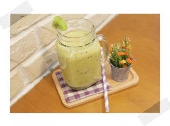 step4: 維他命C補給站!!!!! 好喝的奇異果蘋果多多~~