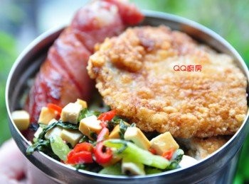 step6: 偶而也來個懷舊的吃法吧! 這是Q媽兒時的便當菜，很可口吧!