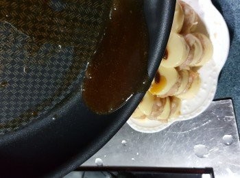 step13: 將蠔油芡汁淋上豆腐上即可