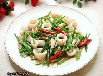 step5: 起鍋前淋上少許的芝麻香油即可熄火裝盤