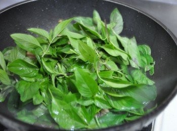 step11: 放入9層塔悶一下入味，再快速攪拌，勾個芡即可