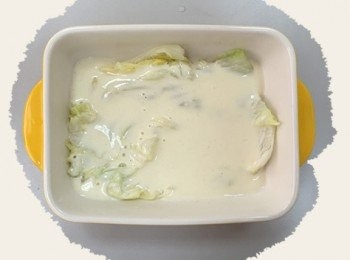 step9: 再加入白醬。