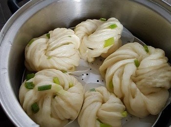 step9: ☆蒸好後受熱而膨脤,故建議放入蒸包時包與包要有適當空間☆