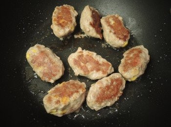 step8: 中火煎至兩面金黃色。