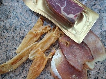 step1: 先將花膠、螺片浸過夜