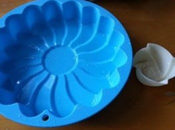 step21: 用呢類矽膠模仲可以做多款味道,例如:芒果.士多啤梨都得,只要明白個原理....