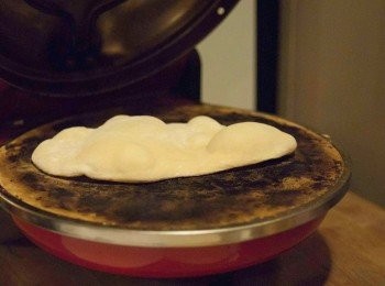 step5: 放在焗爐紙上，用烤箱140C/ 275F 焗10-15分鐘即成！