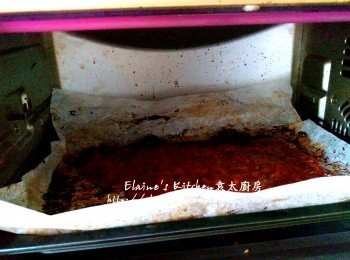 step10: 入焗爐將溫度調低至150C , 繼續用上下火焗5分鐘