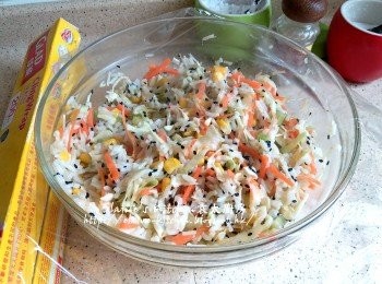 step6: 10分鐘後加入黑芝麻再拌勻 , 放入冰箱冷藏1小時