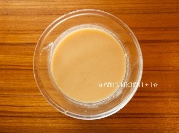 step2: 將味噌、米酒(料理酒)、味醂、糖、水均勻混合後備用。