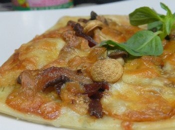 step5: 脆脆的餅皮，加上帶有鮮甜的李錦記舊庄特級蠔油，每一口咬下都是幸福~