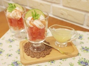 step3: 鮮蝦葡萄柚杯杯&gt;////