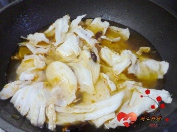 step3: 和<span class="group_2">蔬菜</span>(可依個人喜歡做更改)煮熟