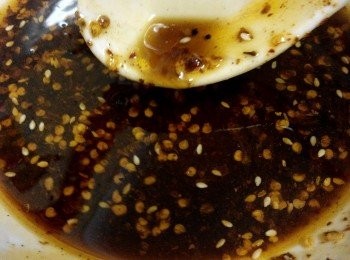 step1: 在一個大碗內，將薑和蒜分別調味料混合準用