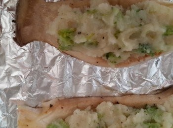 step4: 最後將剛才的馬鈴薯泥鋪在杏鮑菇上