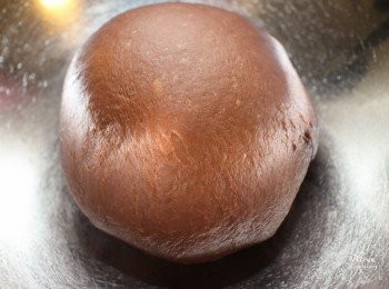 step3: 取出滾圓放入容器內, 蓋上濕布或保鮮紙, 發酵至2倍大(約1小時)- 第1次發酵
