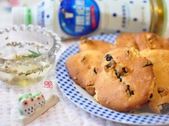 step6: 帶著甜甜的乳酸香氣還有酒釀葡萄乾，今天開心過了一個忙碌又有挑戰性的下午茶饗宴~