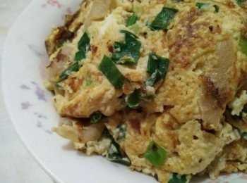 step5: 最後，即可盛盤享用台灣的驕傲-「海上黃金」之菜脯飛魚卵蛋【澎湖野生水產】。