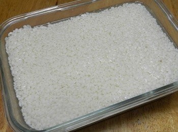 step1: 白米先泡水4小時