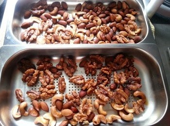 step2: 取出雜果仁風乾3-4小時