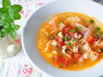 step5: 一大早來個養顏的熱湯品，讓自己漂亮一下~ 另外也可以加入冰糖與紅棗滾煮，做成熱熱的甜品也很棒喔~