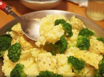 step12: 白飯不會過軟很香很好吃耶^^b 吃的到濃濃牽絲滋味唷!!!!! 充滿著香料氣息的雞肉吃一口就愛上~~