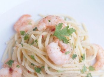 step5: 灑上巴西里即成！