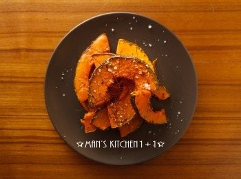 step3: 盛盤後在灑上適量的鹽巴就完成了。