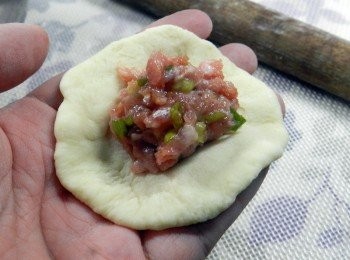 step5: 舀入<span class="group_2">內餡</span>