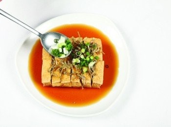 step9: 最後撒上青蔥即可。