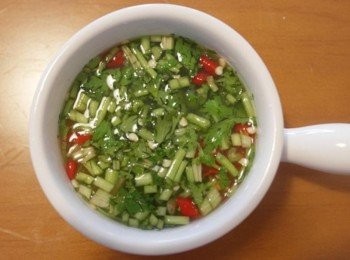 step3: 烤的時候來調<span class="group_3">醬汁</span>^^ 將所有<span class="group_3">醬汁</span>材料混和攪拌均勻備用!!