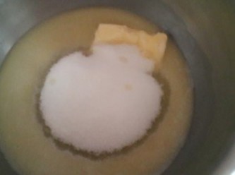 step1: 奶油與細砂糖打發