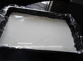 step1: 蒟蒻粉 4湯匙  +    水120g　- 混合攪拌至蒟蒻粉溶解