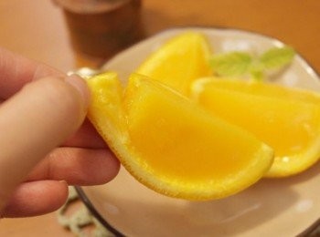 step13: 扳開柳橙皮來吃吧&gt;////