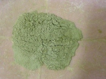 step1: 把低粉、粟粉、抹茶粉混合均勻並過篩兩次備用。