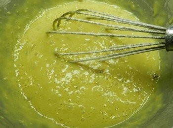 step4: 篩入低粉與泡打粉拌勻