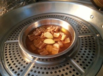 step3: 水滾用中大火蒸15分鐘