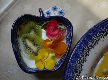 step4: 「花漾!水果優格」精緻小碗版，一人吃剛剛好，最棒的餐後點心。