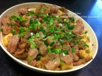 step4: 取出後撤上蔥花，即可享用。