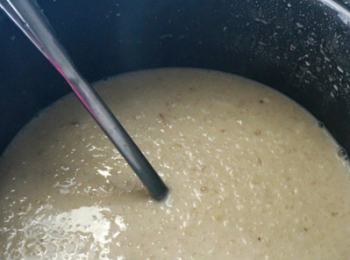 step5: 攪拌均勻，然後去準備蒸鍋，燒開水。