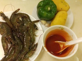 step1: 先將<span class="group_2">茄汁茨</span>材料混合備用。芒果切大粒。