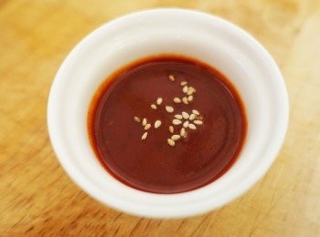 step4: <span class="group_2">酸辣椒醬</span>..叫 "초고추장(cho-go-chu-jang)" ~~