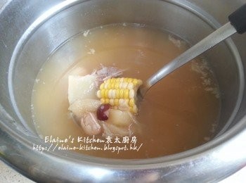 step8: 轉用中火煲多10分鐘 , 最後加少許鹽調味即可