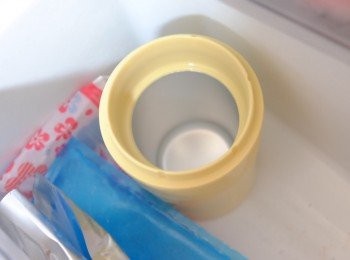 step1: 將專用冰桶放入冰格雪14-16小時。