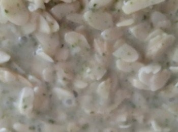 step4: 最後加入海苔粉及杏仁片混合均勻,靜制30分