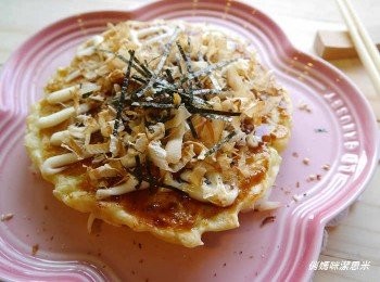 step6: *起鍋後，灑上味島香鬆，柴魚片，海苔即可趁熱食用~