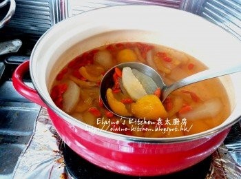 step5: 30分鐘後加入杞子拌勻熄火焗10分鐘即可