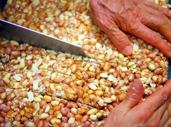 step13: 13.切完後，等稍微結塊了，立刻就可以享用囉。